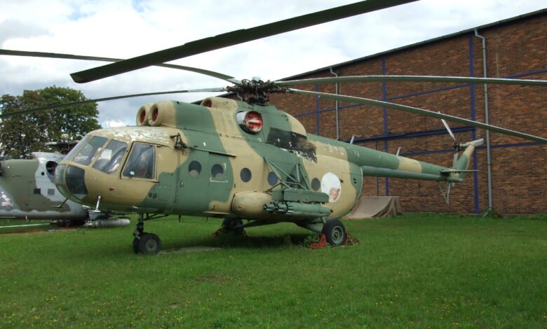 kütləvi istehsal olunan ilk helikopteri ixtira edən kimdir